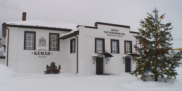 Шотладская и мордовская музыка на винокурне "Кемля" в день празднования 265-летия Роберта Бернса