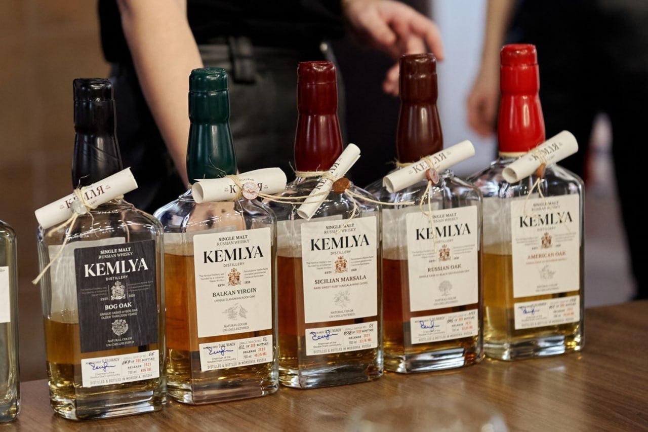 Выдержка, крепость и благородство - и это мы сейчас не о нашей продукции, а о вас, уважаемые мужчины!