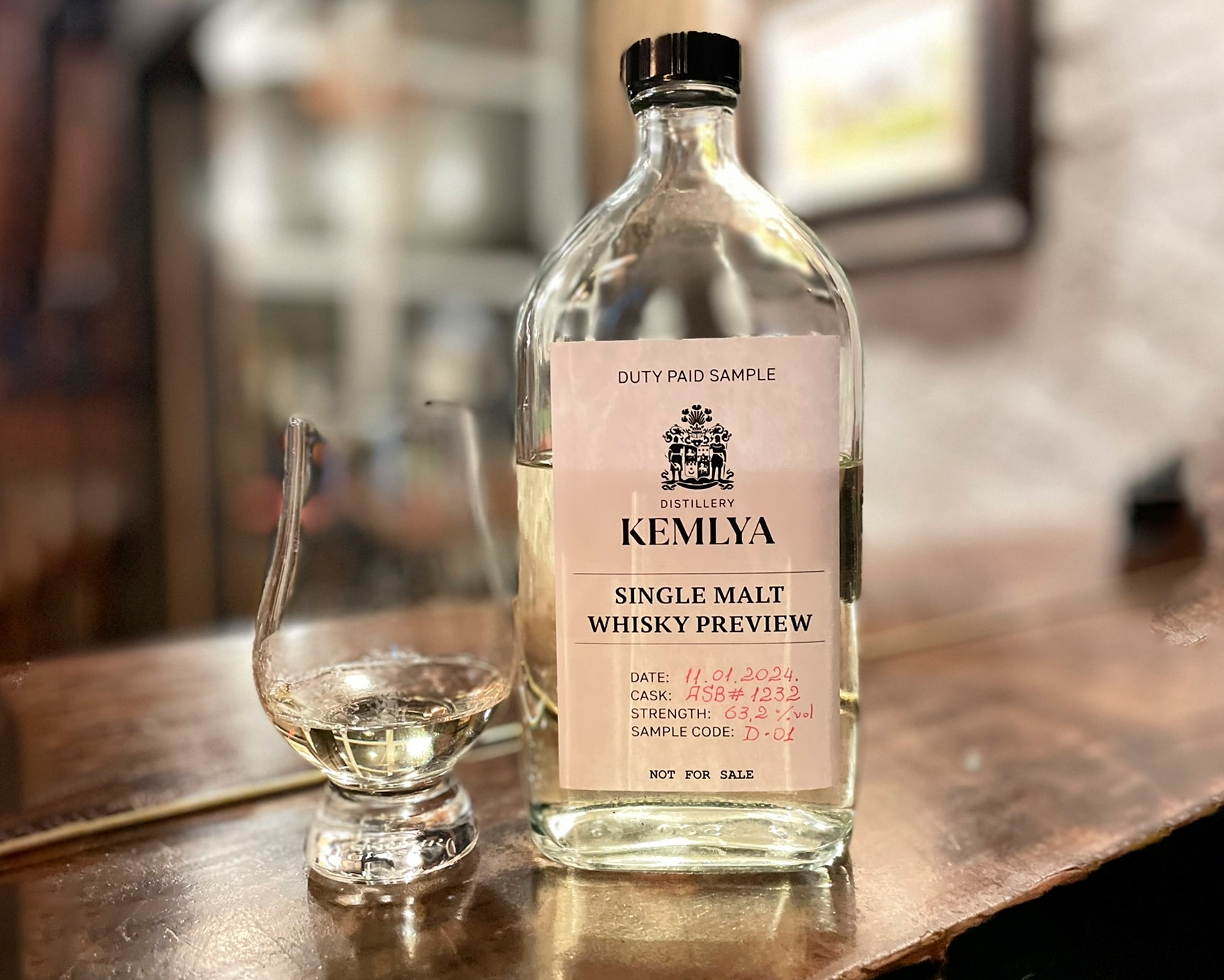 Дегустация прямо из бочки: что происходит с нью-мейком после шести месяцев выдержки