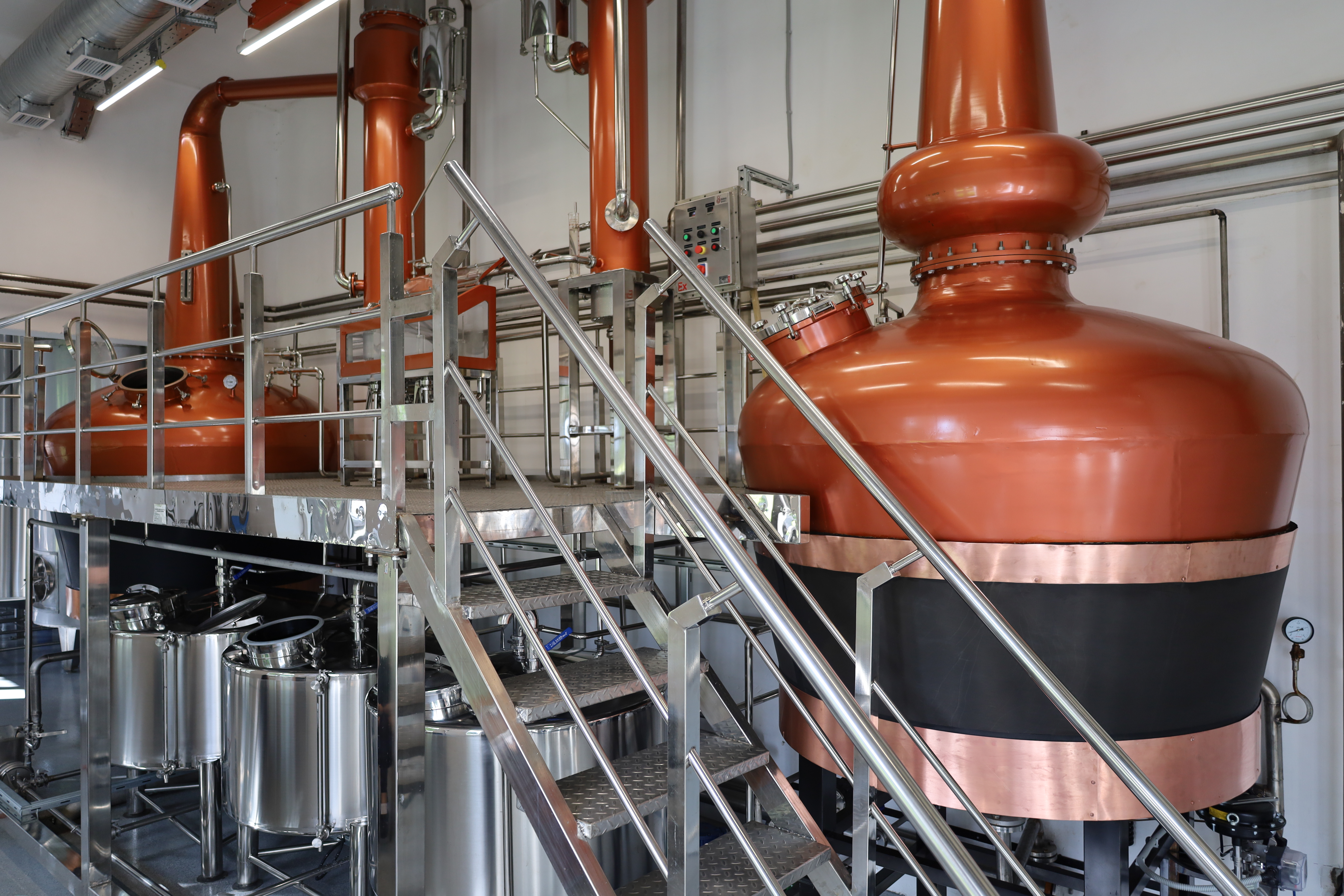 Какую основу в бочку зальешь, такой виски и получишь.